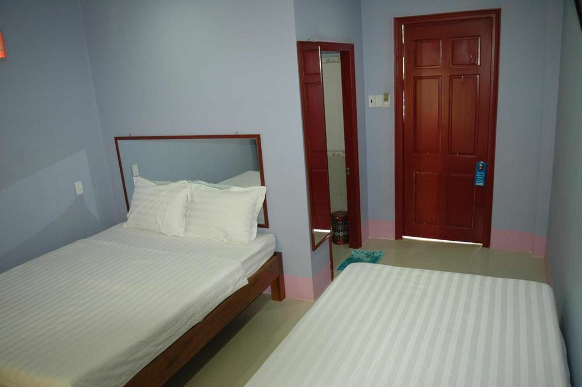 Ha Phat Hotel Duong Dong  Exterior photo